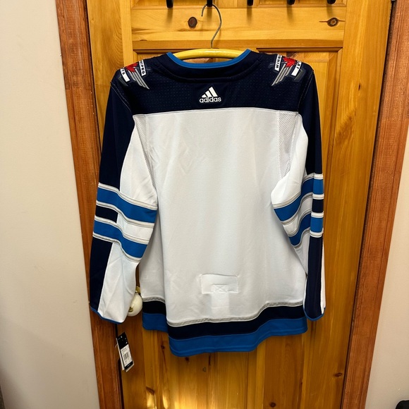 Winnipeg Jets Jersey - Picture 3 of 4